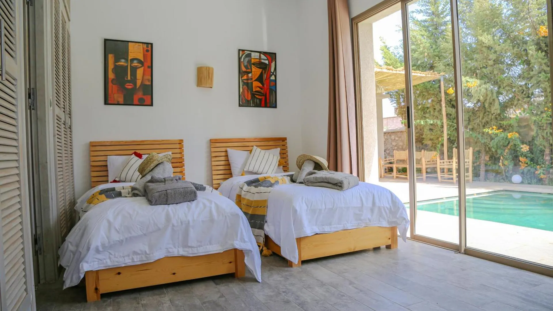 Villa Yanir Luxury & Serenity 에사우이라